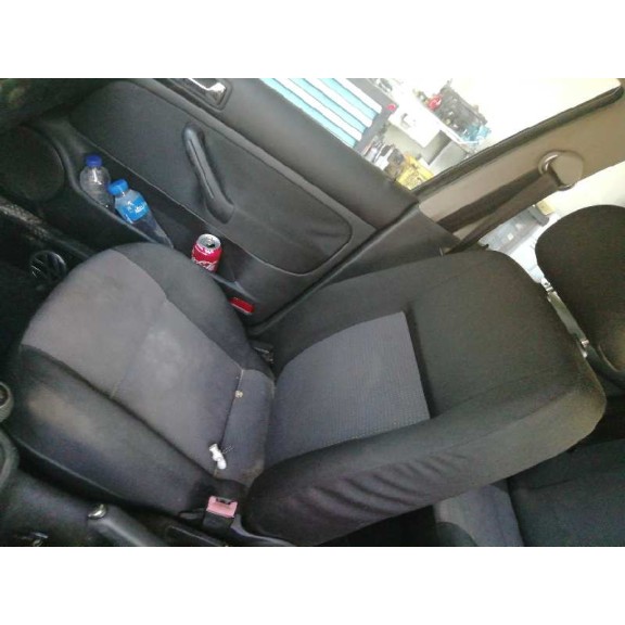 volkswagen golf iv berlina (1j1) del año 2001