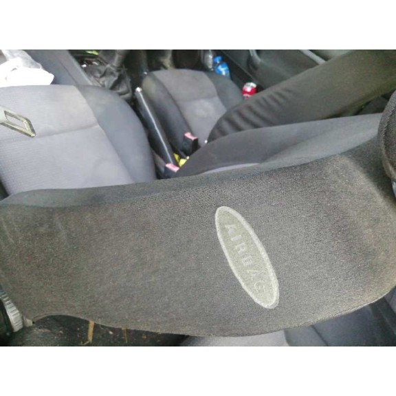 volkswagen golf iv berlina (1j1) del año 2001