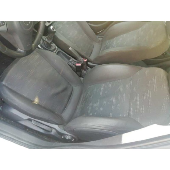 opel corsa d del año 2011