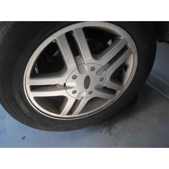 ford focus berlina (cak) del año 2004