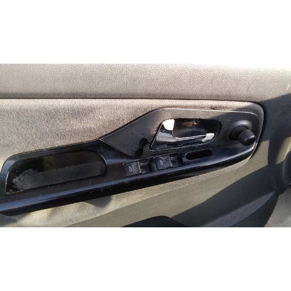 seat ibiza (6k1) del año 2001