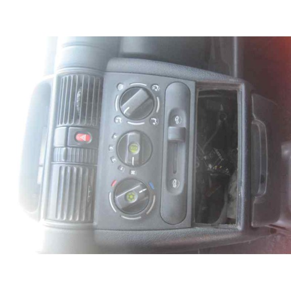 opel corsa b del año 1999