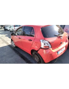 toyota yaris del año 2010 2