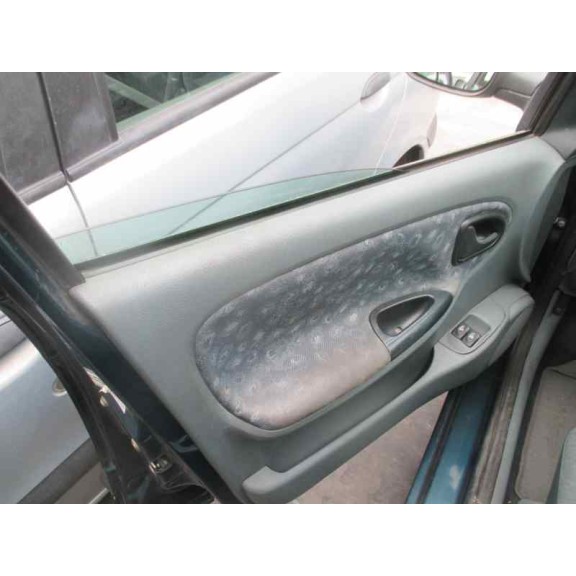 renault megane i berlina hatchback (ba0) del año 1998