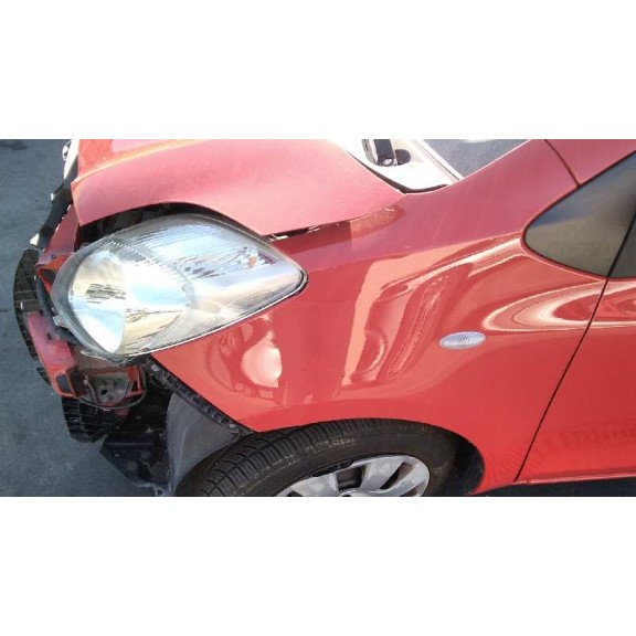 toyota yaris del año 2010