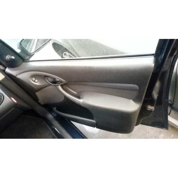 ford focus berlina (cak) del año 2004