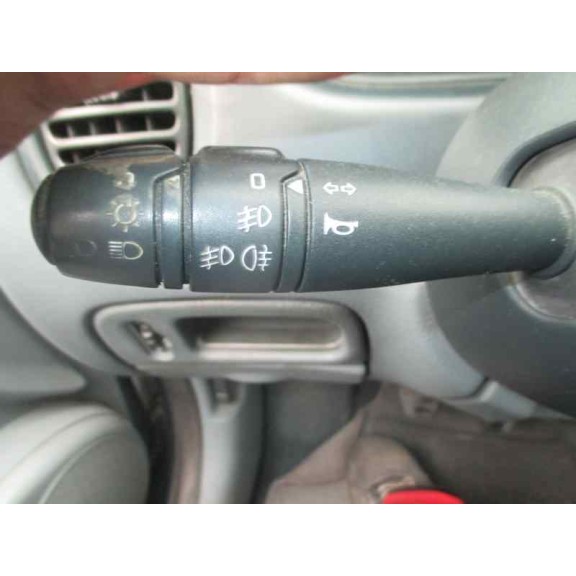 renault megane i berlina hatchback (ba0) del año 1998