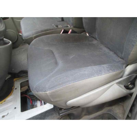 nissan primastar (x83) del año 2003