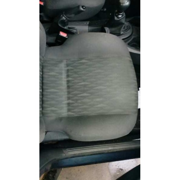 ford focus berlina (cak) del año 2004