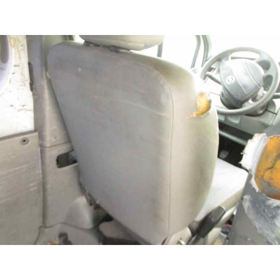 nissan primastar (x83) del año 2003