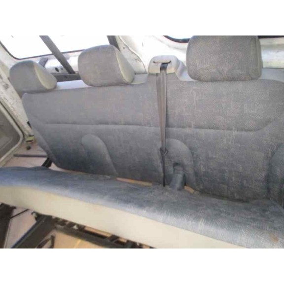 nissan primastar (x83) del año 2003