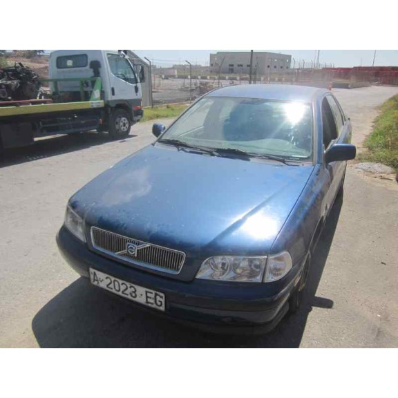 volvo s40 berlina del año 2000