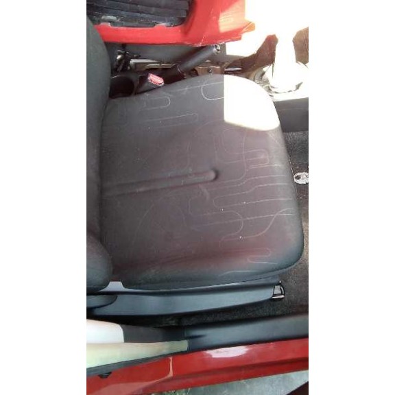 toyota yaris del año 2010