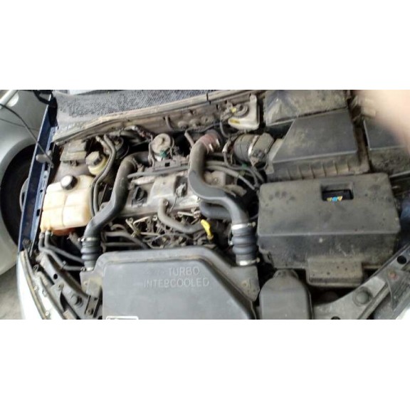 ford focus berlina (cak) del año 2004