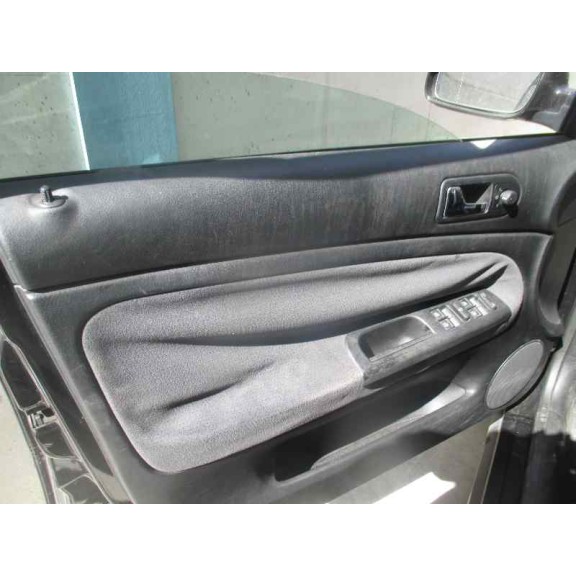 volkswagen passat berlina (3b2) del año 1999