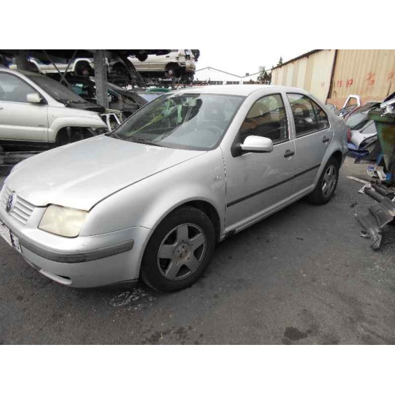 volkswagen bora berlina (1j2) del año 2000