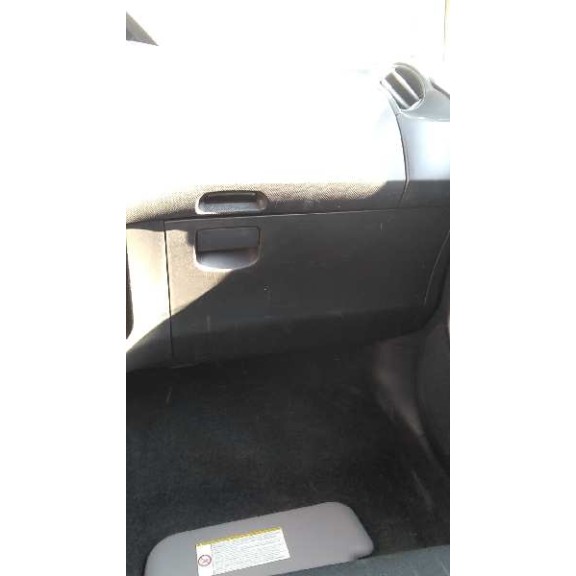 toyota yaris del año 2010