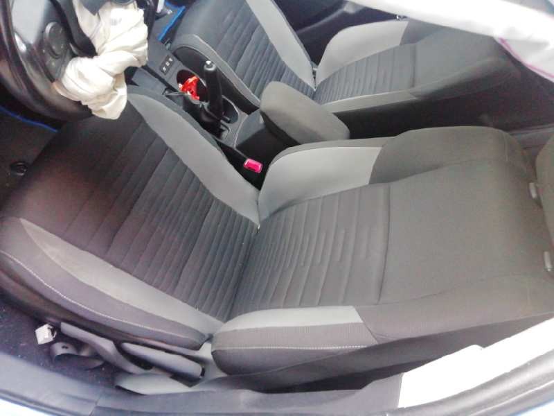 Recambio de asiento delantero izquierdo para toyota auris touring sports (e18) hybrid business referencia OEM IAM   