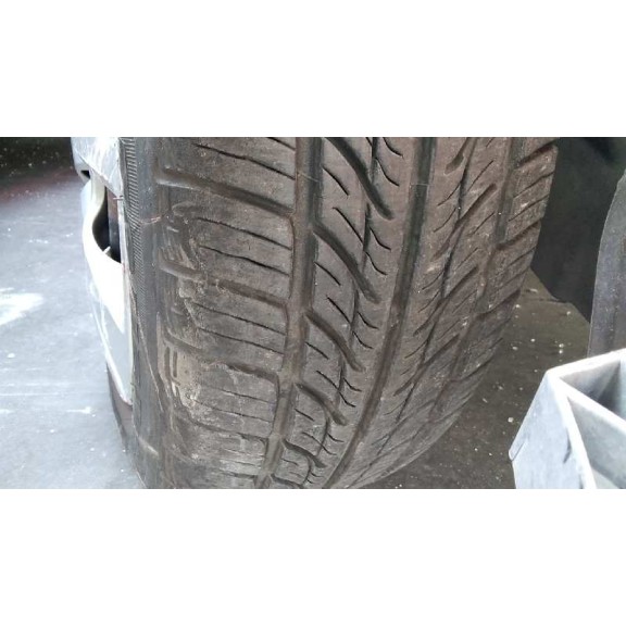 toyota yaris del año 2010