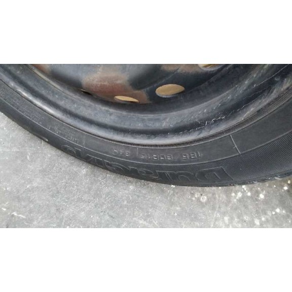 toyota yaris del año 2010