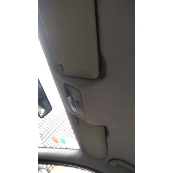 seat ibiza (6l1) del año 2003