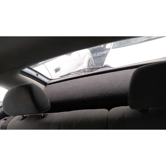 seat ibiza (6l1) del año 2003