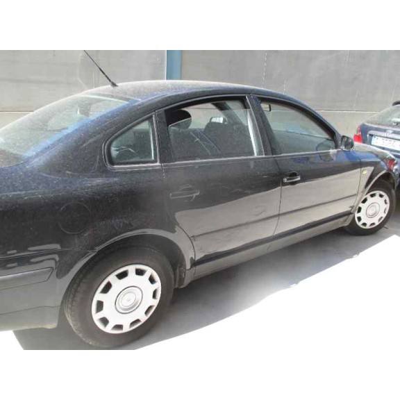 volkswagen passat berlina (3b2) del año 1999