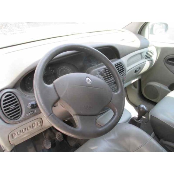 renault scenic (ja..) del año 2002