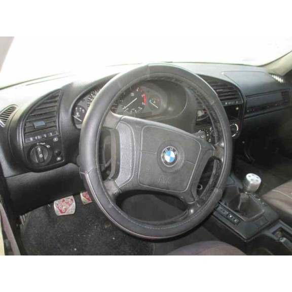 bmw serie 3 berlina (e36) del año 1995