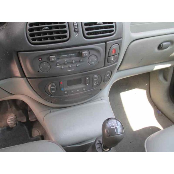 renault scenic (ja..) del año 2002