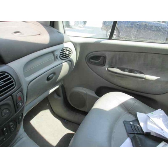 renault scenic (ja..) del año 2002