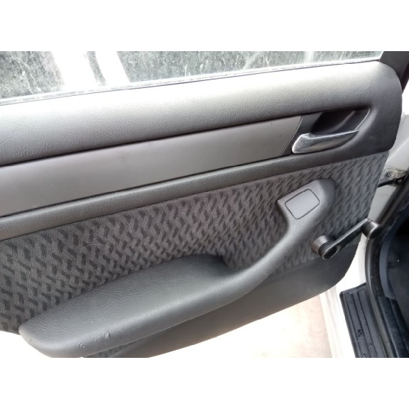 bmw serie 3 berlina (e46) del año 2000