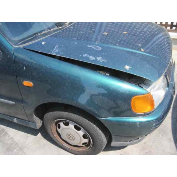 volkswagen polo berlina (6n1) del año 1996