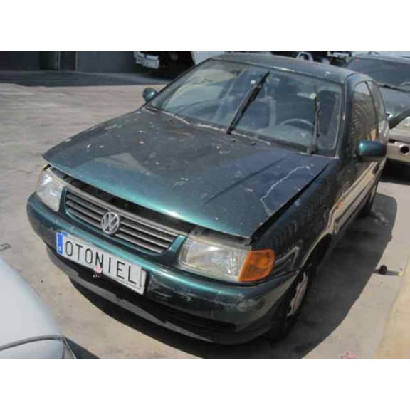 volkswagen polo berlina (6n1) del año 1996