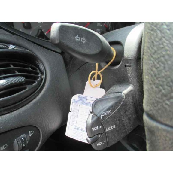 ford focus berlina (cak) del año 2003