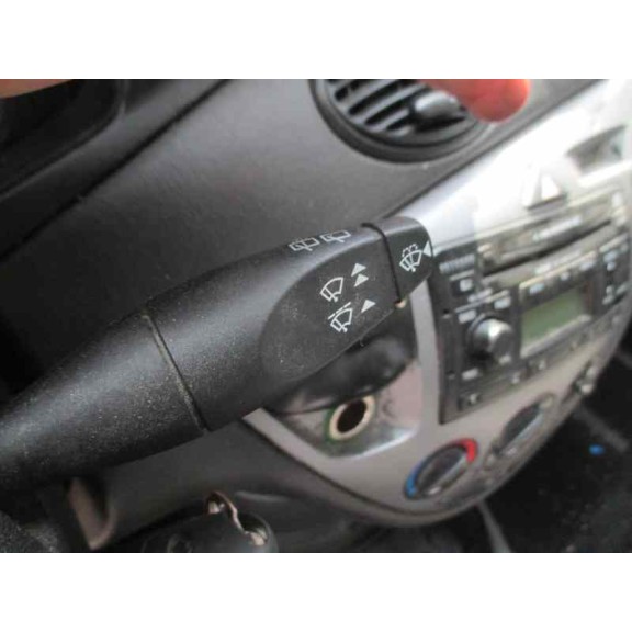 ford focus berlina (cak) del año 2003