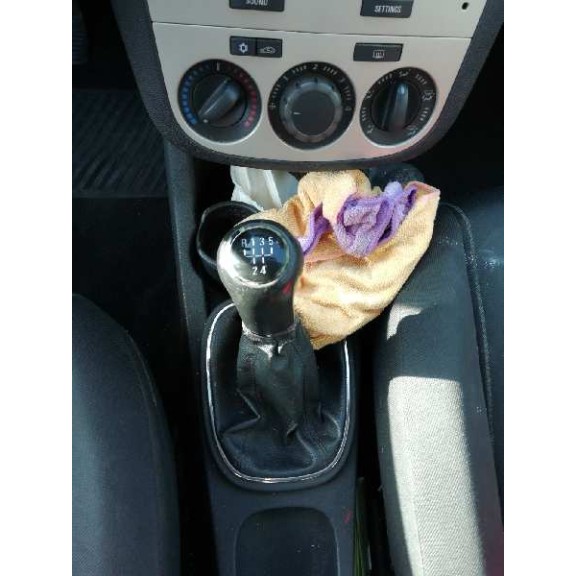 opel corsa d del año 2008