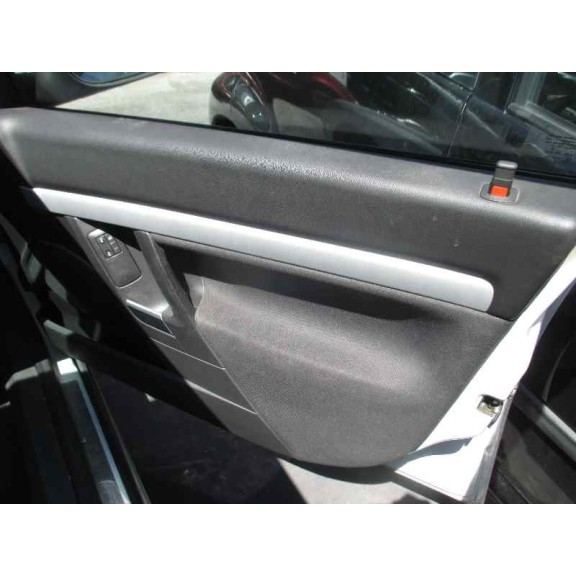 opel vectra c berlina del año 2005