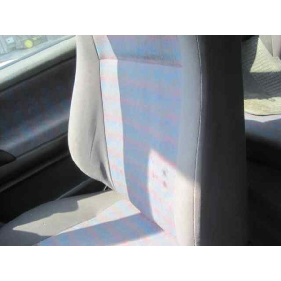 volkswagen polo berlina (6n1) del año 1996