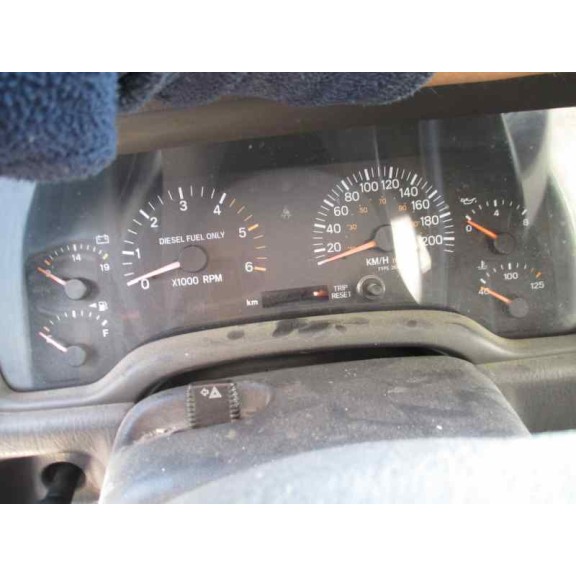 chrysler jeep cherokee (xj) del año 2000