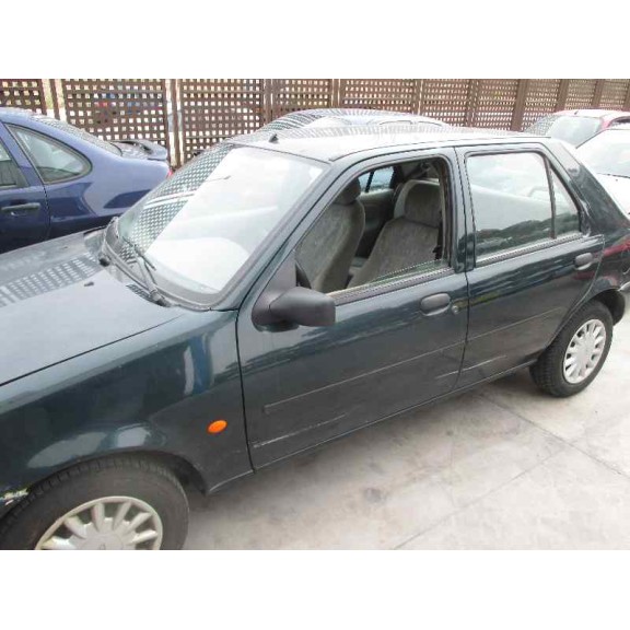 ford fiesta berlina del año 1997