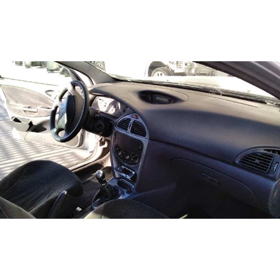 citroën c5 berlina del año 2003