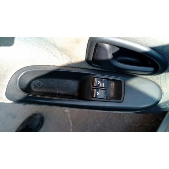 renault clio ii fase ii (b/cb0) del año 2003