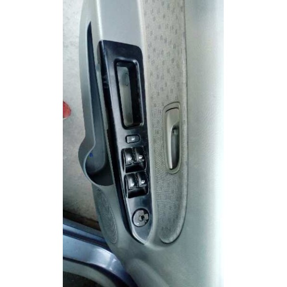 kia rio del año 2003