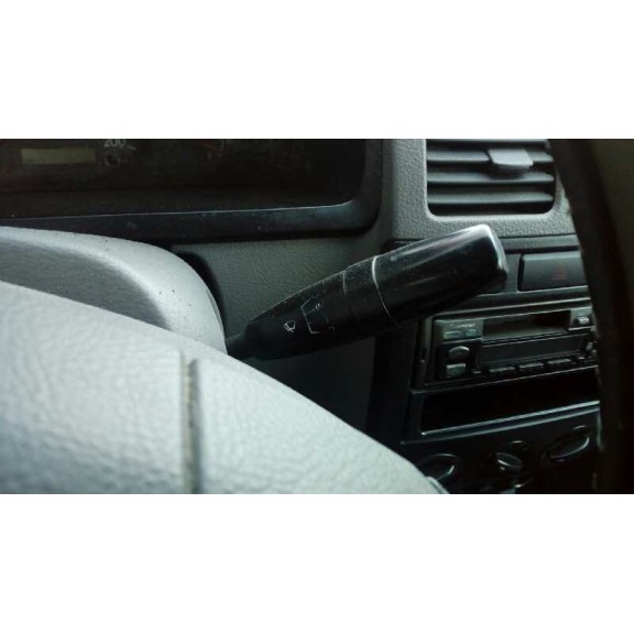 kia rio del año 2003