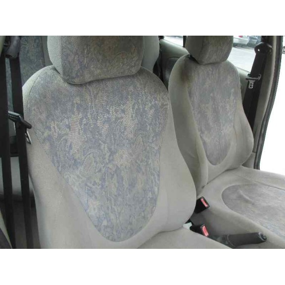 ford fiesta berlina del año 1997