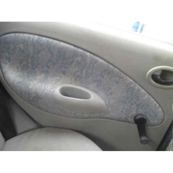 ford fiesta berlina del año 1997