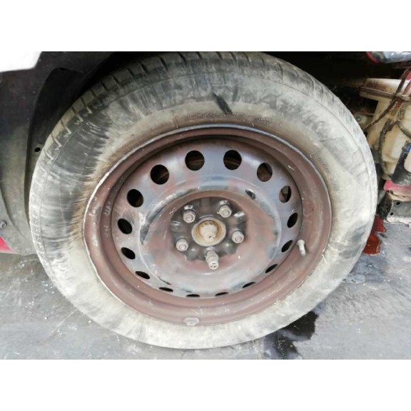 toyota auris del año 2007