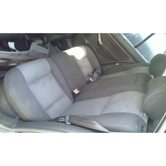 volkswagen golf iv berlina (1j1) del año 2002