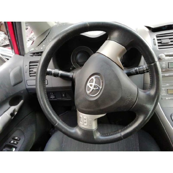 toyota auris del año 2007